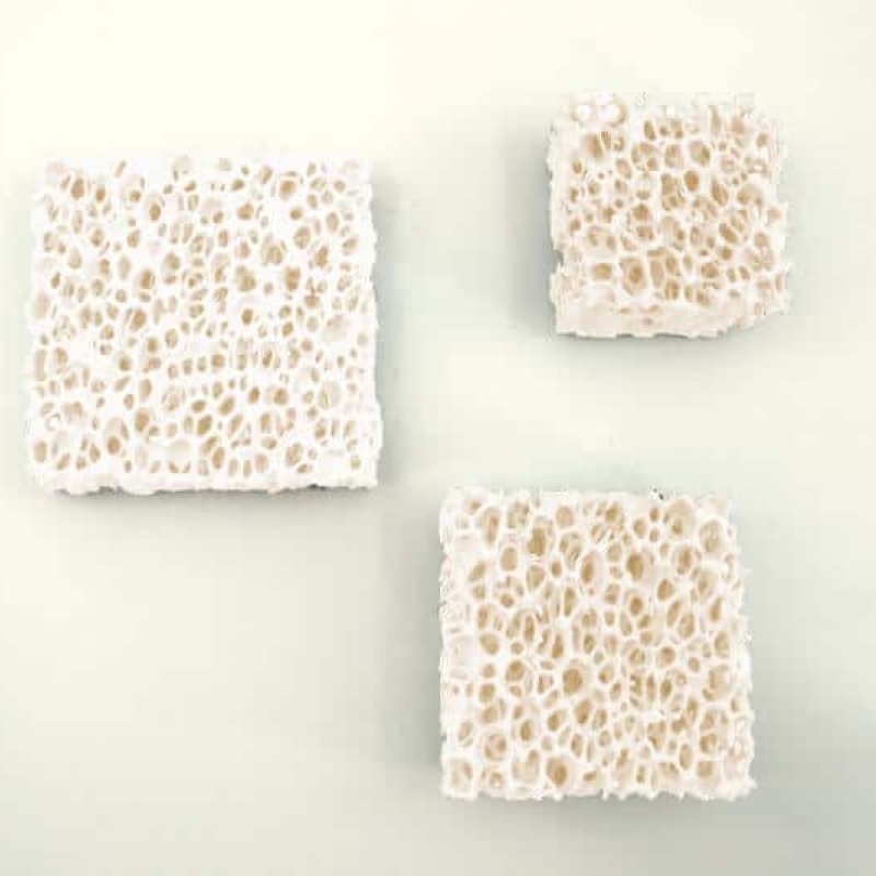 Ceramic foam filters